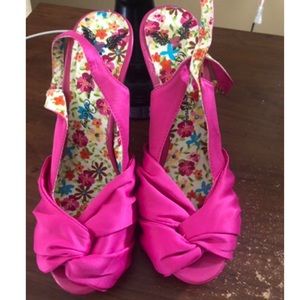 Hot Pink Heels